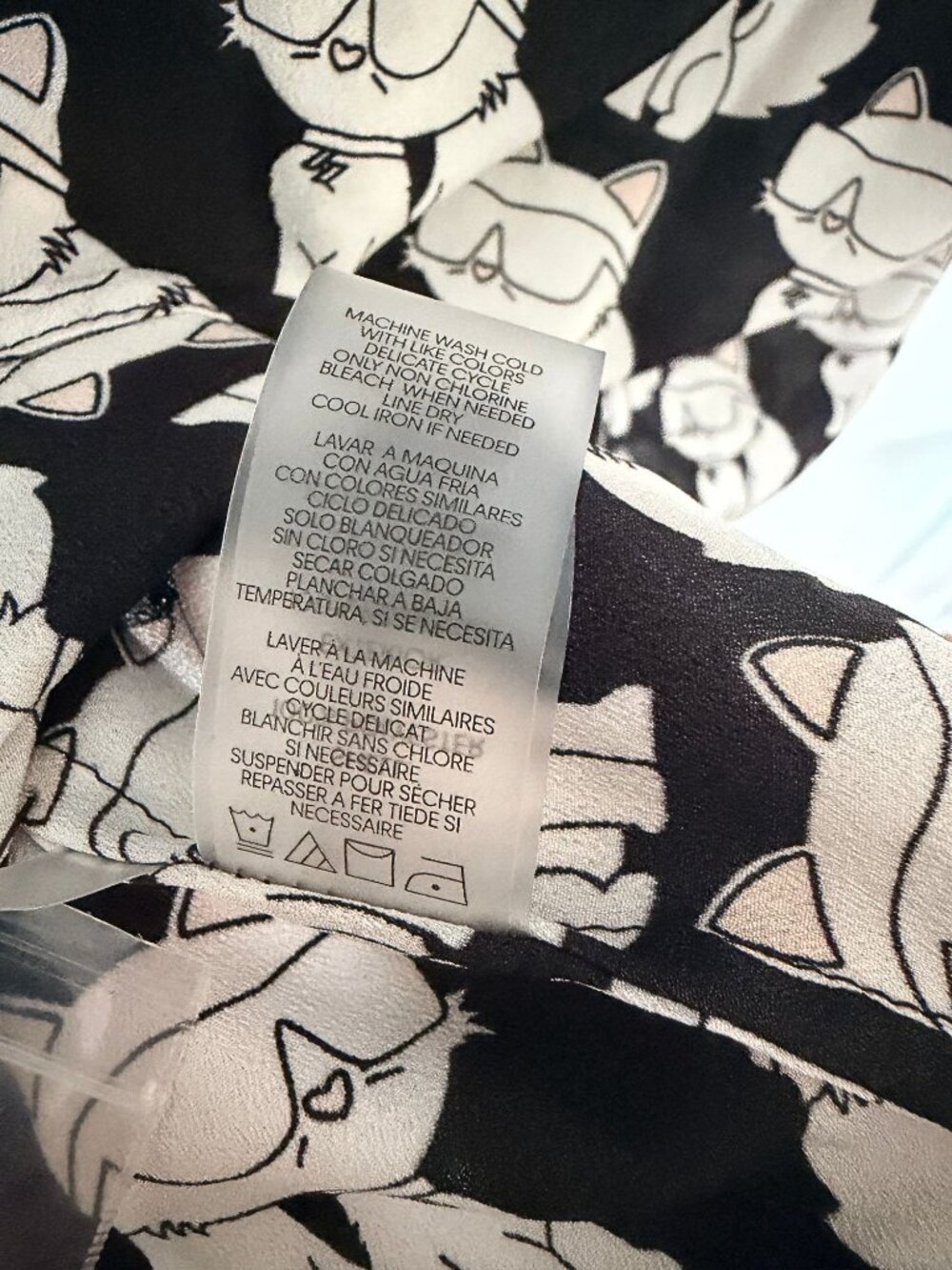Karl Lagerfeld Paris Choupette Cat Print Button Front Blouse Shirt BlackWhite XS - Picture 9 of 10